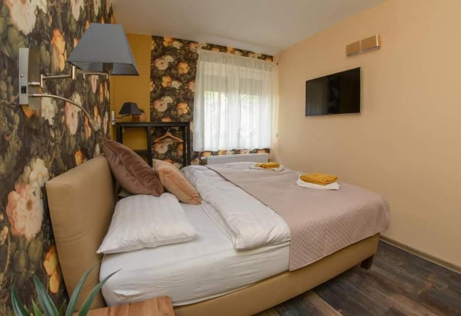 Bed and Breakfast Stőger Panzió és Étterem Vasszécseny Exterior foto